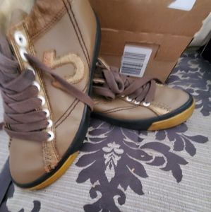 True religion sneakers 7.5